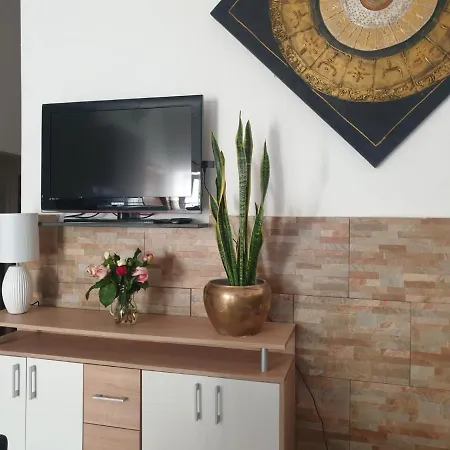 Apartment Con Giardino E Area Barbecue